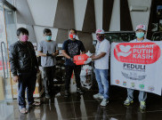 Merah Putih Kasih Foundation Gandeng PSSI Pers Salurkan 250 Sembako dan 100 APD