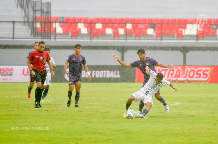 Pelatih Persik Setuju Liga 1 Lanjut Terus di Bali
