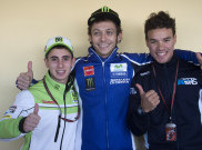 Penyebab Valentino Rossi Senang Sekaligus Khawatir dengan Dua Pembalap Didikannya