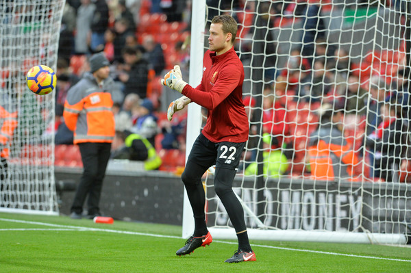 Liverpool Bidik Kiper Baru, Imbas Blunder Mignolet?