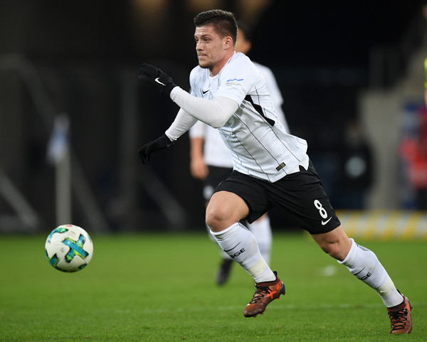 Luka Jovic Lebih Senang Main di Inggris atau Italia, Sinyal Tolak Madrid?