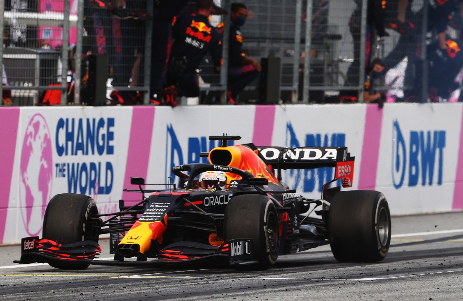 Gara-gara Burnout, Verstappen Dapat Teguran Keras