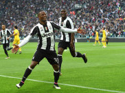 Agen Bantah Patrice Evra Ingin Kembali ke Juventus