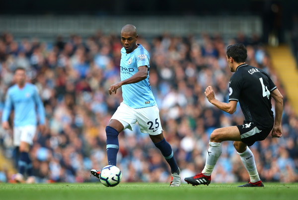 Pep Guardiola Temukan Posisi Anyar untuk Fernandinho