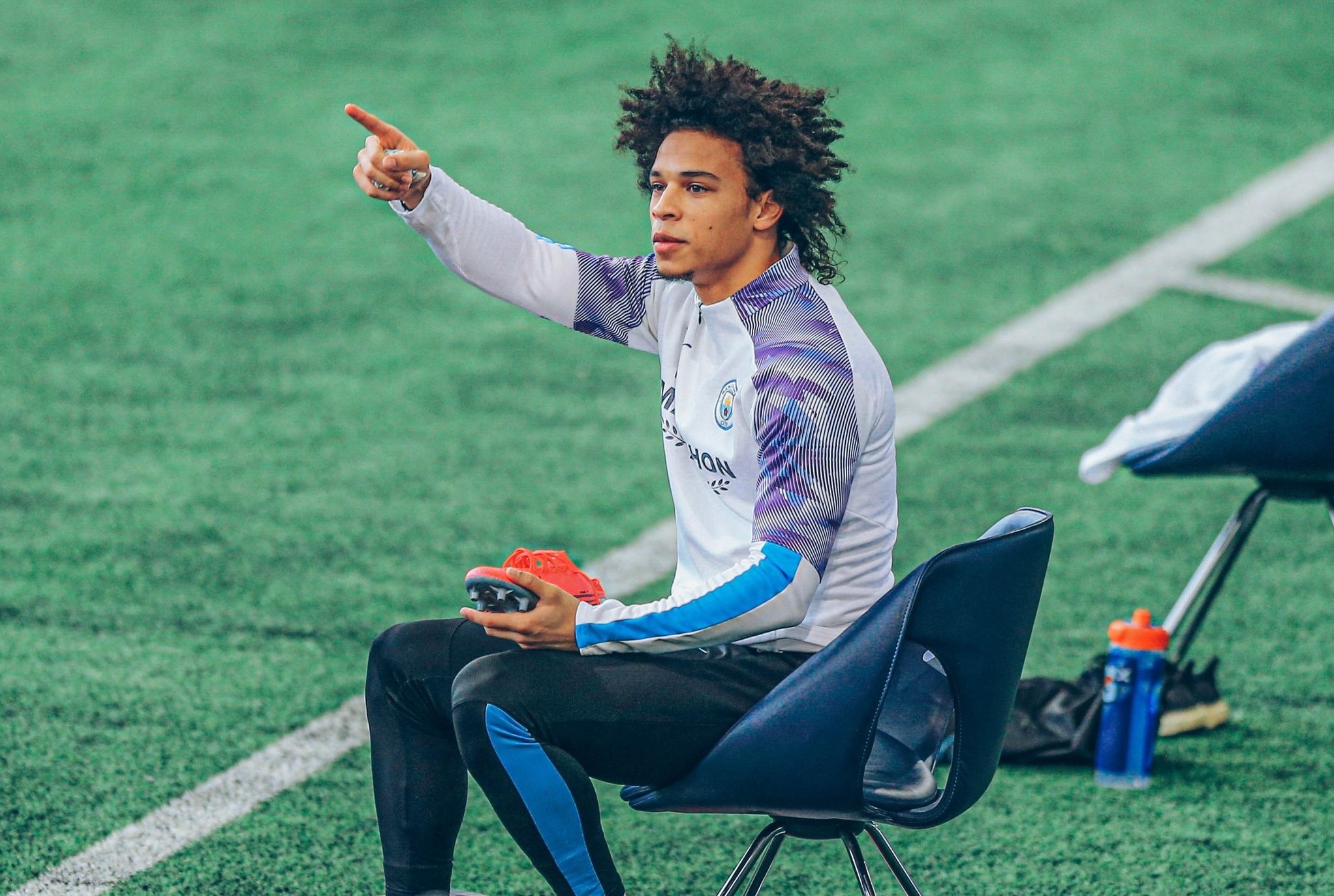 Willy Sagnol Sarankan Bayern Munchen Urungkan Niat Gaet Leroy Sane
