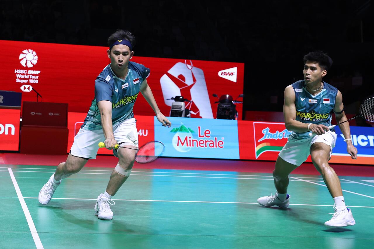 Aksi Sabar Karyaman Gutama/Moh Reza Pahlevi Isfahani di Indonesia Open 2026. (PBSI)