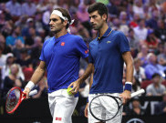 Jelang Final Wimbledon 2019: Roger Federer Akui Bakal Sulit Kalahkan Novak Djokovic 