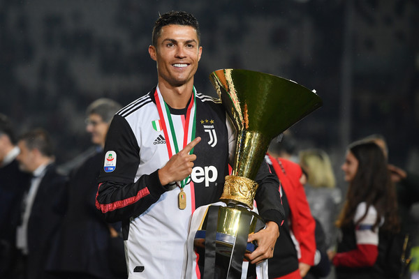 3 Pemain yang Layak Berstatus Legenda di Lebih dari Satu Klub