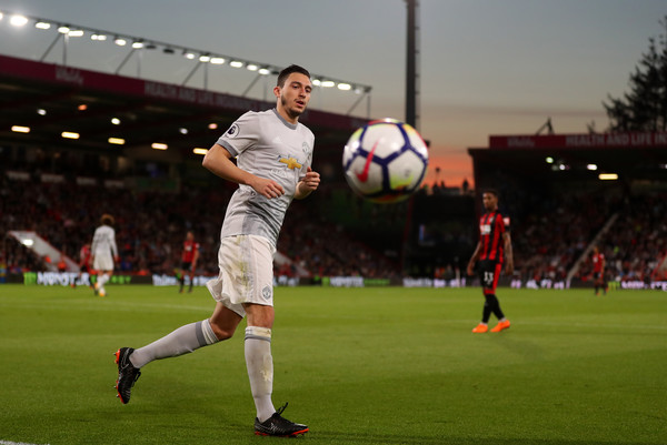 AS Roma, Inter, dan Juventus Memburu Matteo Darmian 