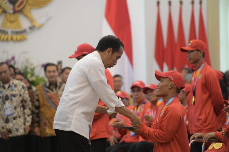Jokowi Serahkan Bonus Asian Para Games 2018 Sebelum Keringat Atlet Mengering