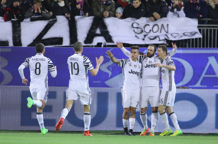 Dua Gol Higuain Bawa Juventus Raih Kemenangan Atas Cagliari