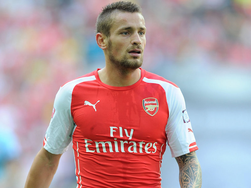 Debuchy Ingin Tinggalkan Arsenal