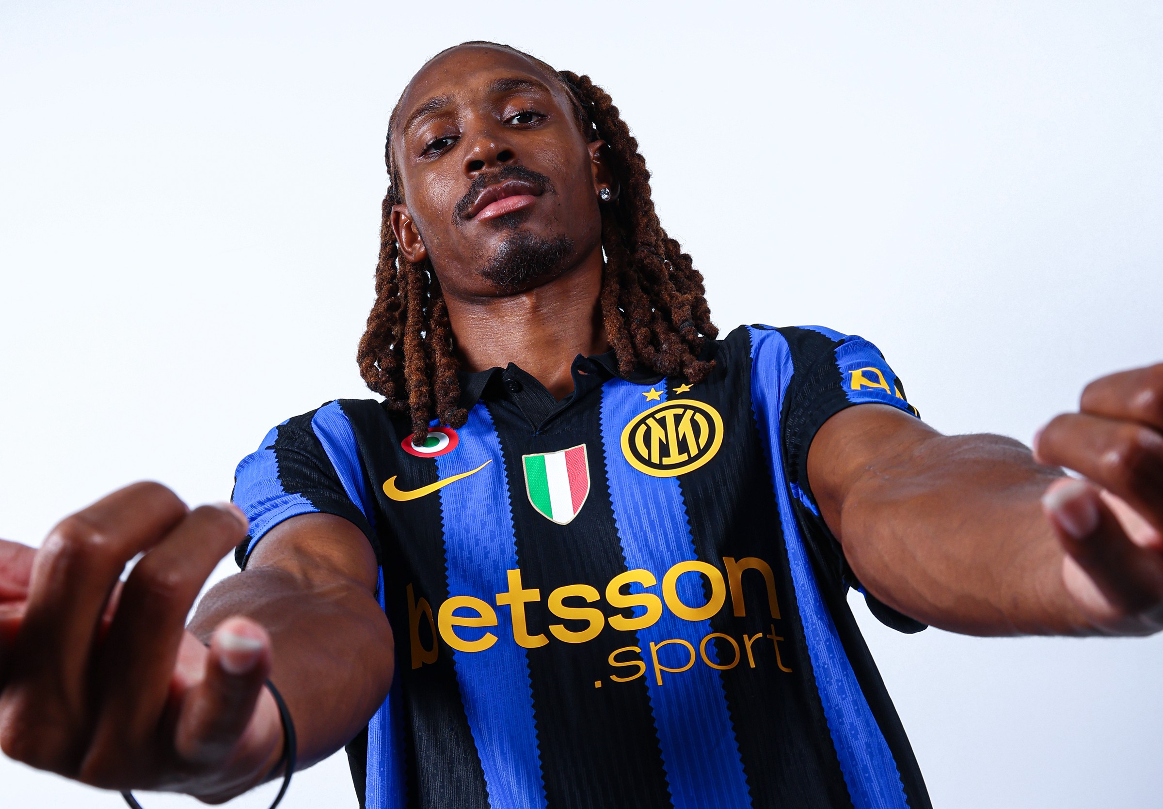 10 Fakta Menarik yang Jarang Diketahui dari Bek Baru Inter Milan, Djed Spence: Taekwondo dan Religius