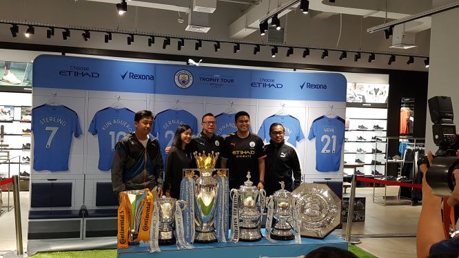 Manchester City Pamer Enam Piala di Indonesia