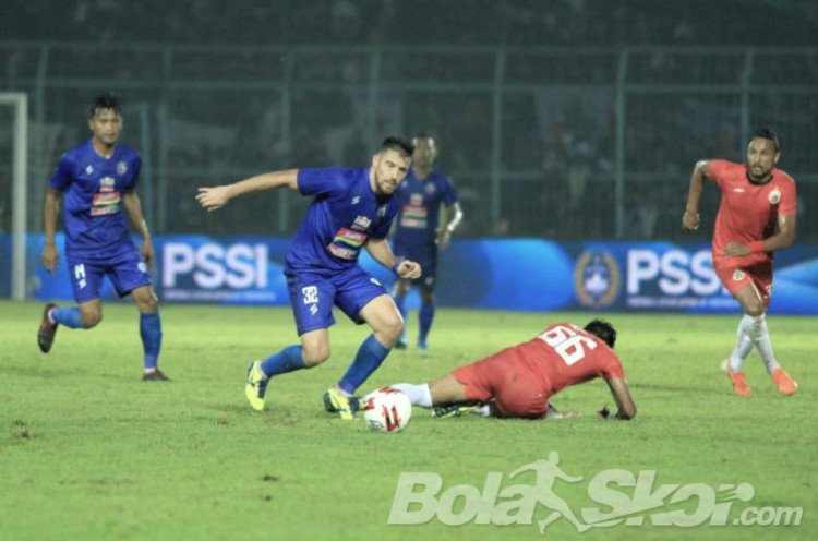 Arema FC Tutup Pramusim dengan Uji Coba Sekaligus Launching Tim