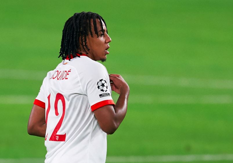 Chelsea Sematkan Pemainnya dalam Kesepakatan Transfer Jules Kounde