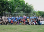 Dewa United Banten FC Berbagi Kebahagiaan dengan Anak-Anak di Ternate