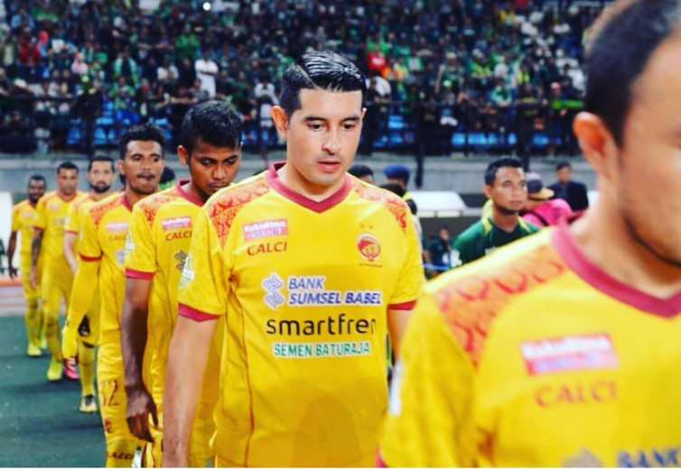 Vizcarra dan Lopicic Resmi Gabung ke Persib Bandung