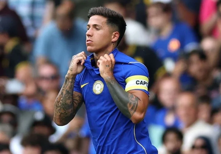Siulan dan Tepuk Tangan untuk Enzo Fernandez di Stamford Bridge