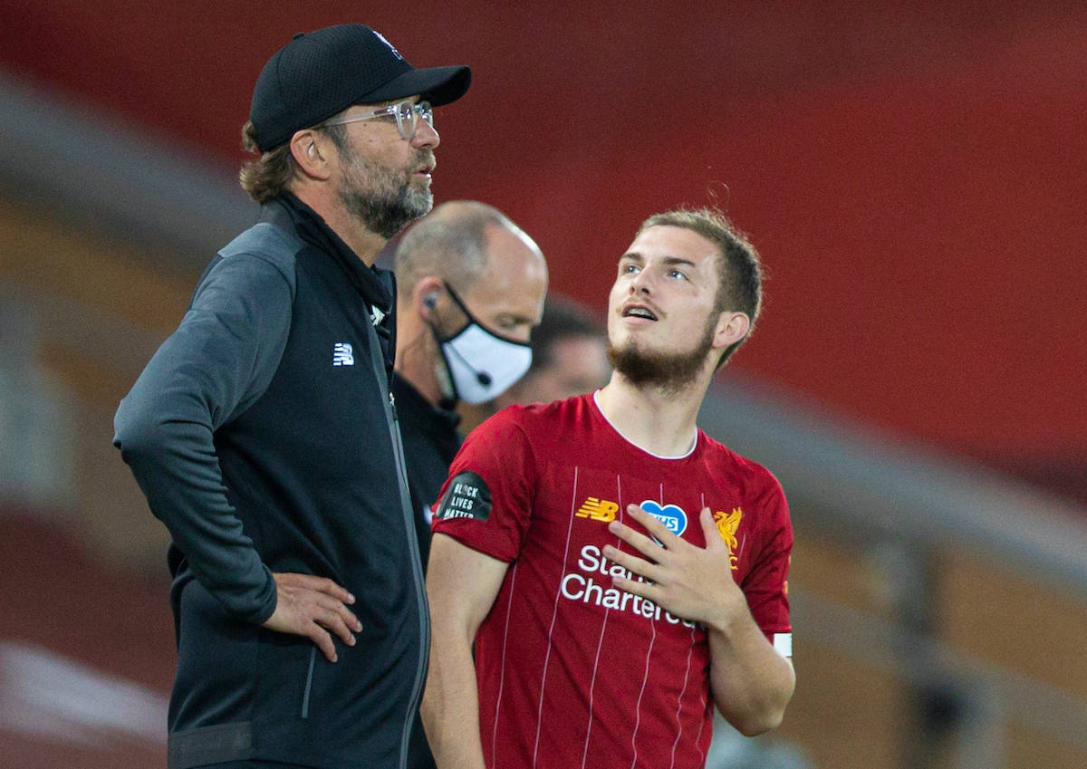 Harvey Elliott Tandatangani Kontrak Profesional Pertamanya dengan Liverpool