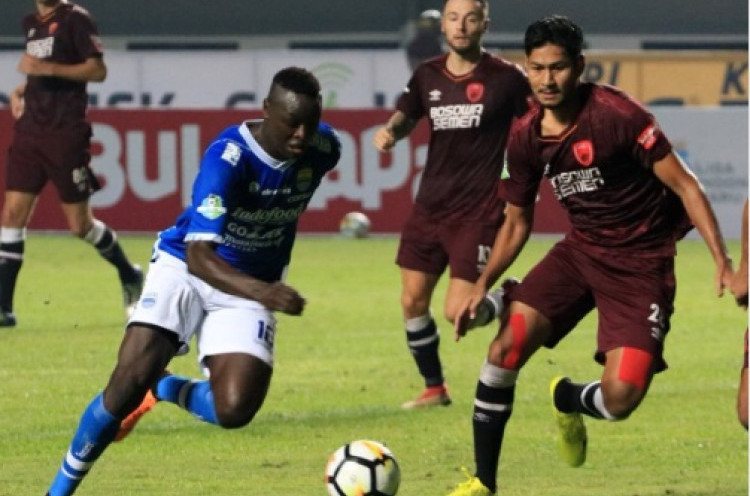 Persib Bandung 3-0 PSM Makassar: Duet Ezechiel-Bauman Bawa Pangeran Biru Naik ke Enam Besar
