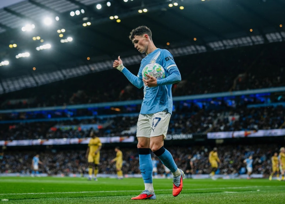 Phil Foden Catat 100 Kontribusi Gol, Pep Guardiola Beri Pujian Setinggi Langit