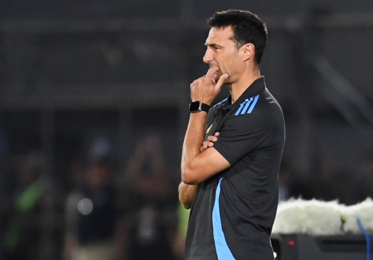 Argentina Keok, Lionel Scaloni Ogah Kritik Pemain