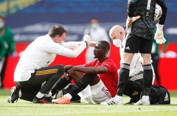 Eric Bailly Terancam Absen Hingga Premier League Berakhir karena Protokol Cedera Kepala