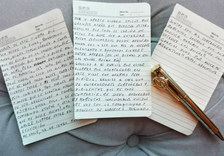 Teori Konspirasi di Balik Foto Surat Perpisahan Lionel Messi: Makna Pena Time-Turner di Harry Potter