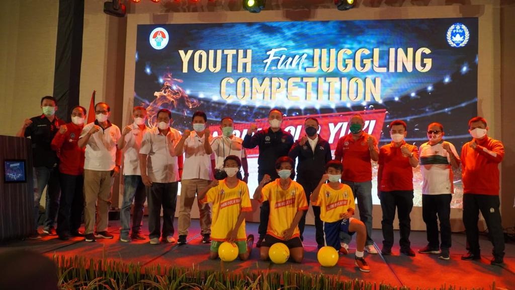 Gairahkan Sepak Bola Lewat Juggling, Kemenpora Gandeng Pilar Bali United