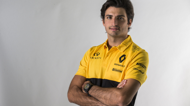 Carlos Sainz Jr Pamer Seragam Renault 