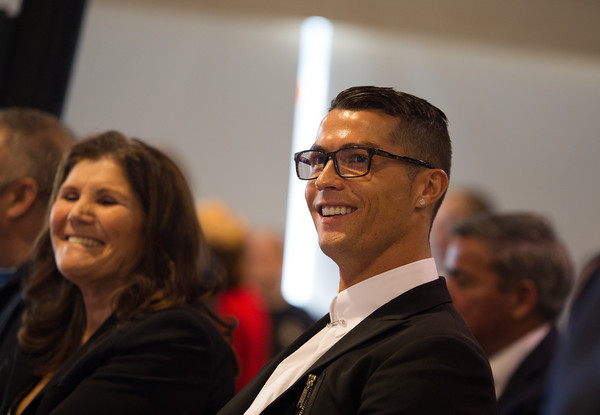 Ibu Cristiano Ronaldo Berjuang Hadapi Kanker Payudara