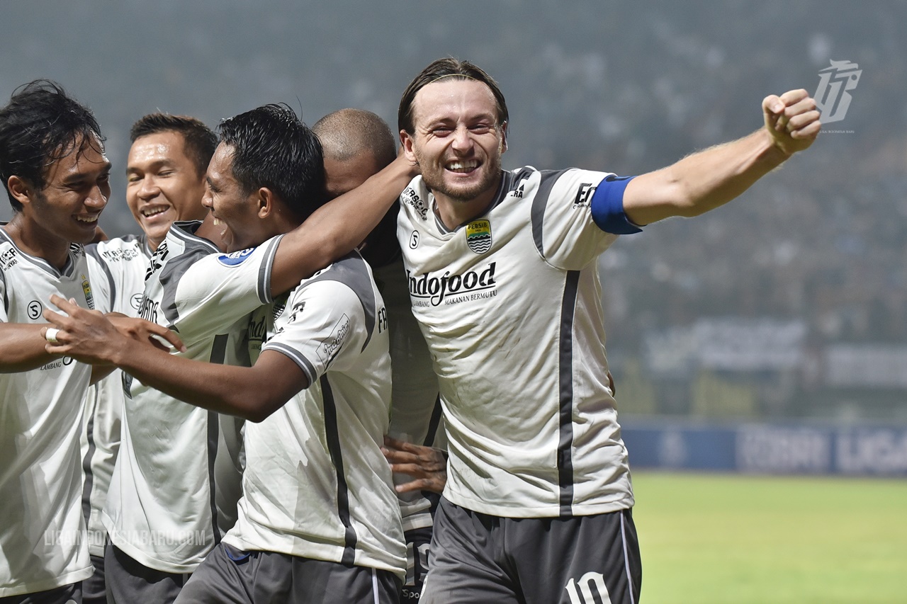 Disorot Bobotoh, Robert Rene Alberts Pastikan Fisik Skuat Persib Bagus