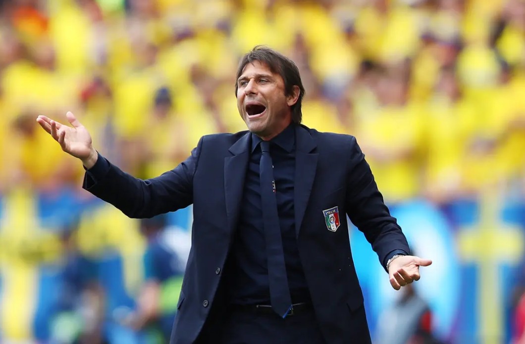 Antonio Conte Blak-blakan Tawarkan Diri Jadi Pelatih Baru Italia