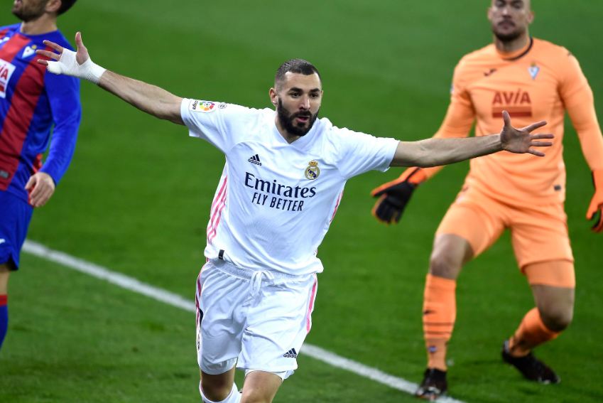 Eibar 1-3 Real Madrid, Karim Benzema Ukir Rekor di Lima Liga Top Eropa