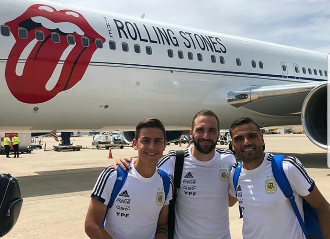 Timnas Argentina Pinjam Pesawat Rolling Stones untuk Menuju Rusia