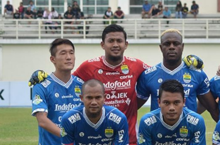 Kiper Persib Bandung Berharap Tuah Stadion Mandala Jayapura