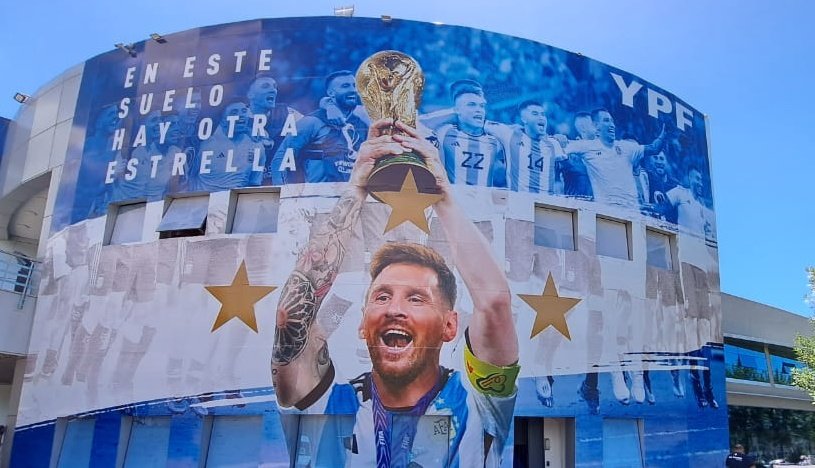 Iniesta Salut Lihat Perjuangan Messi Meraih Trofi Piala Dunia