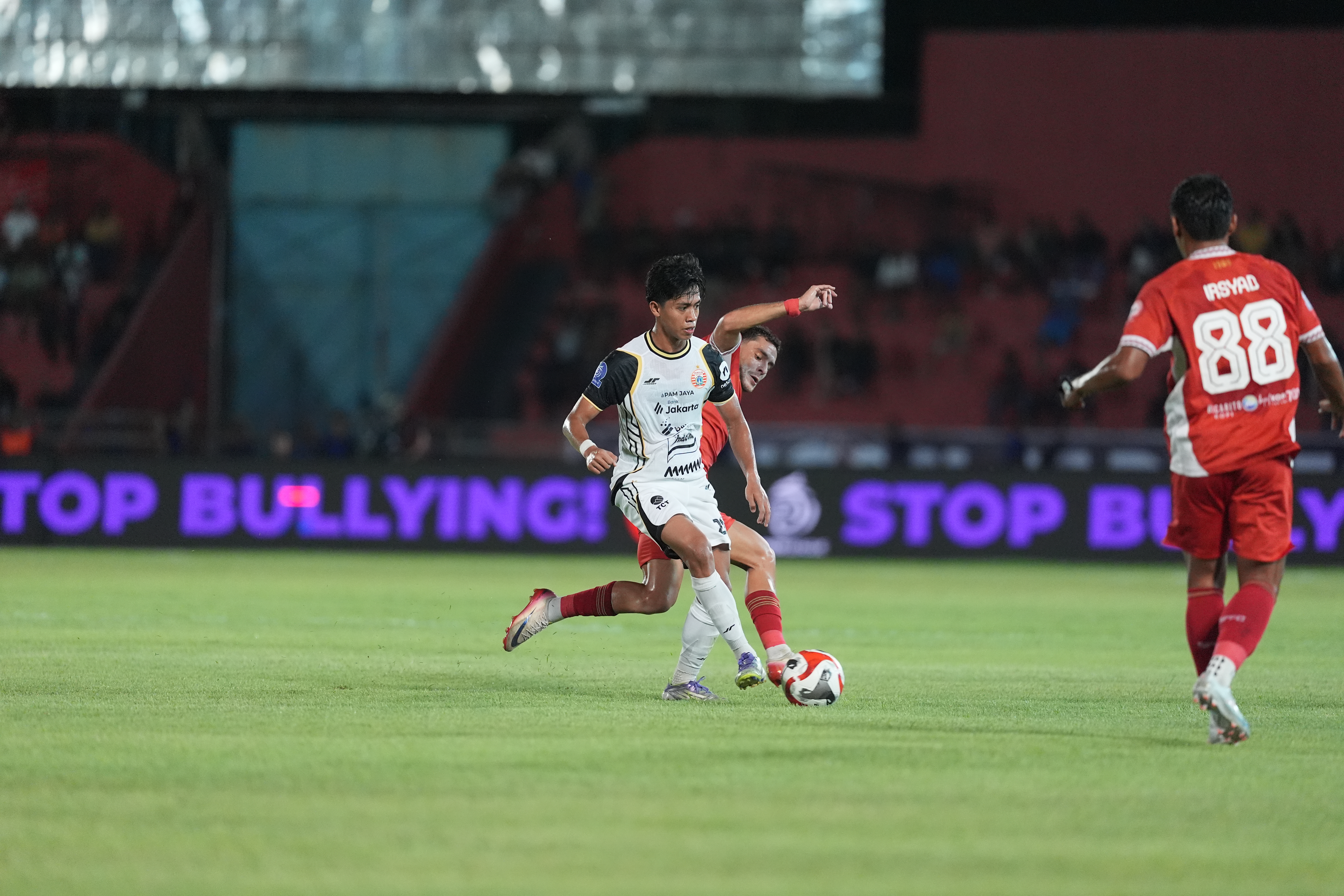 Kemenangan Beruntun Persija Dihentikan Semen Padang, Mauricio Souza Singgung Kartu Merah dan Gol yang Dianulir