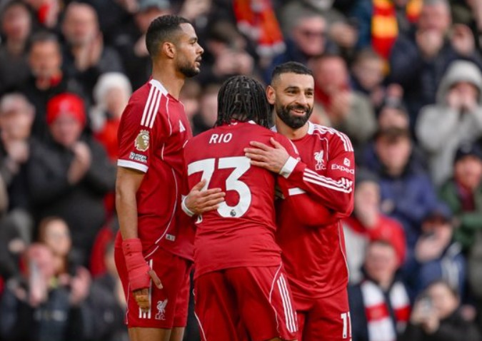 Setelah Hajar Fulham, Arne Slot Ajak Liverpool Menang Lagi Lawan PSG