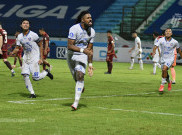 Hasil Liga 1: Bungkam Borneo FC, Arema Tempel Bhayangkara