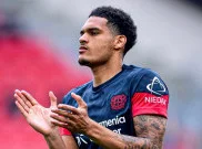 Saliba dan Timber Cedera, Arsenal Dekati Mantan Bek Liverpool