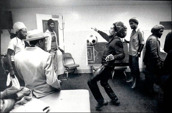 Bob Marley, Musik dan Sepak Bola