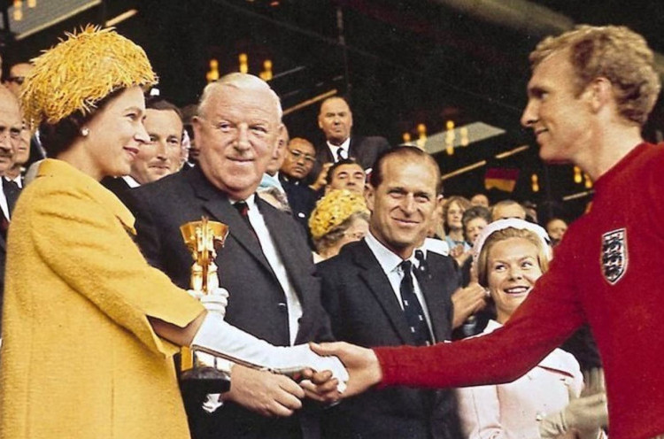 Ratu Elizabeth II dan Sepak Bola Inggris
