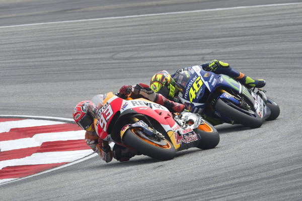 Pintu Maaf Rossi Belum Terbuka untuk Marquez terkait Insiden 2015