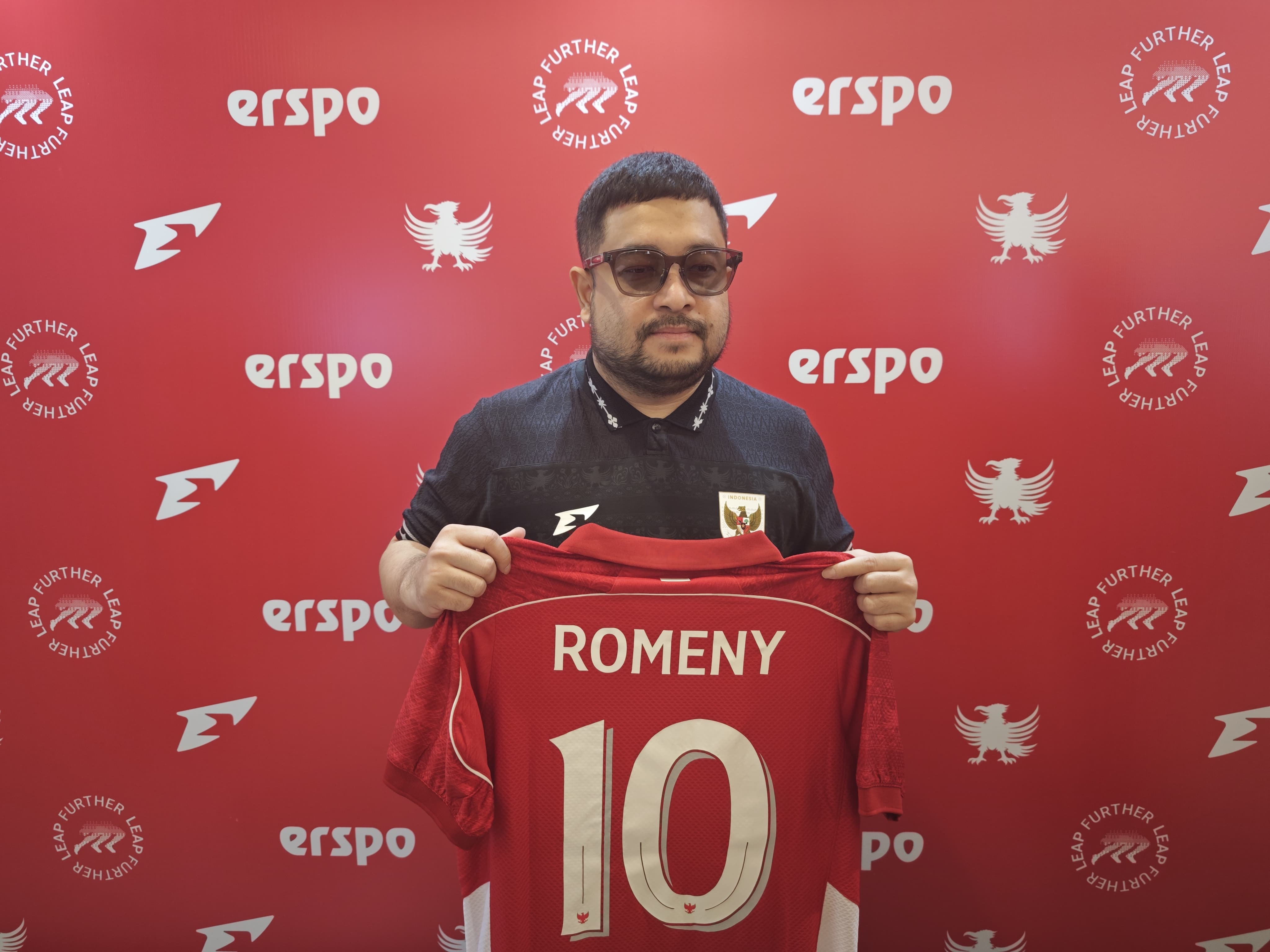 Jersey Ole Romeny Paling Diburu Suporter, Kalahkan Jay Idzes dan Calvin Verdonk
