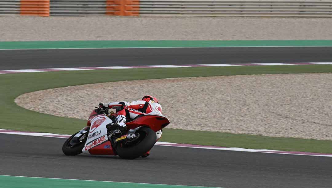 Lap Terbaik Tes Moto2 Qatar: Pembalap yang Disponsori Perusahaan Indonesia Tercepat 