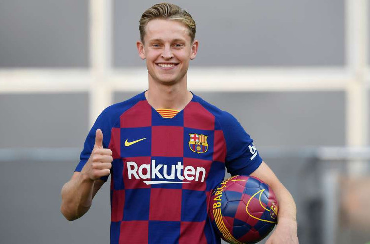 Barcelona Masih Berutang dalam Transfer Frenkie de Jong