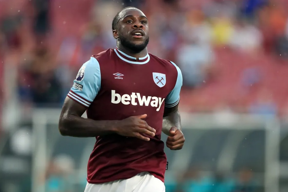 Terlibat Kecelakaan Mobil, Penyerang West Ham Michail Antonio dalam Kondisi Stabil