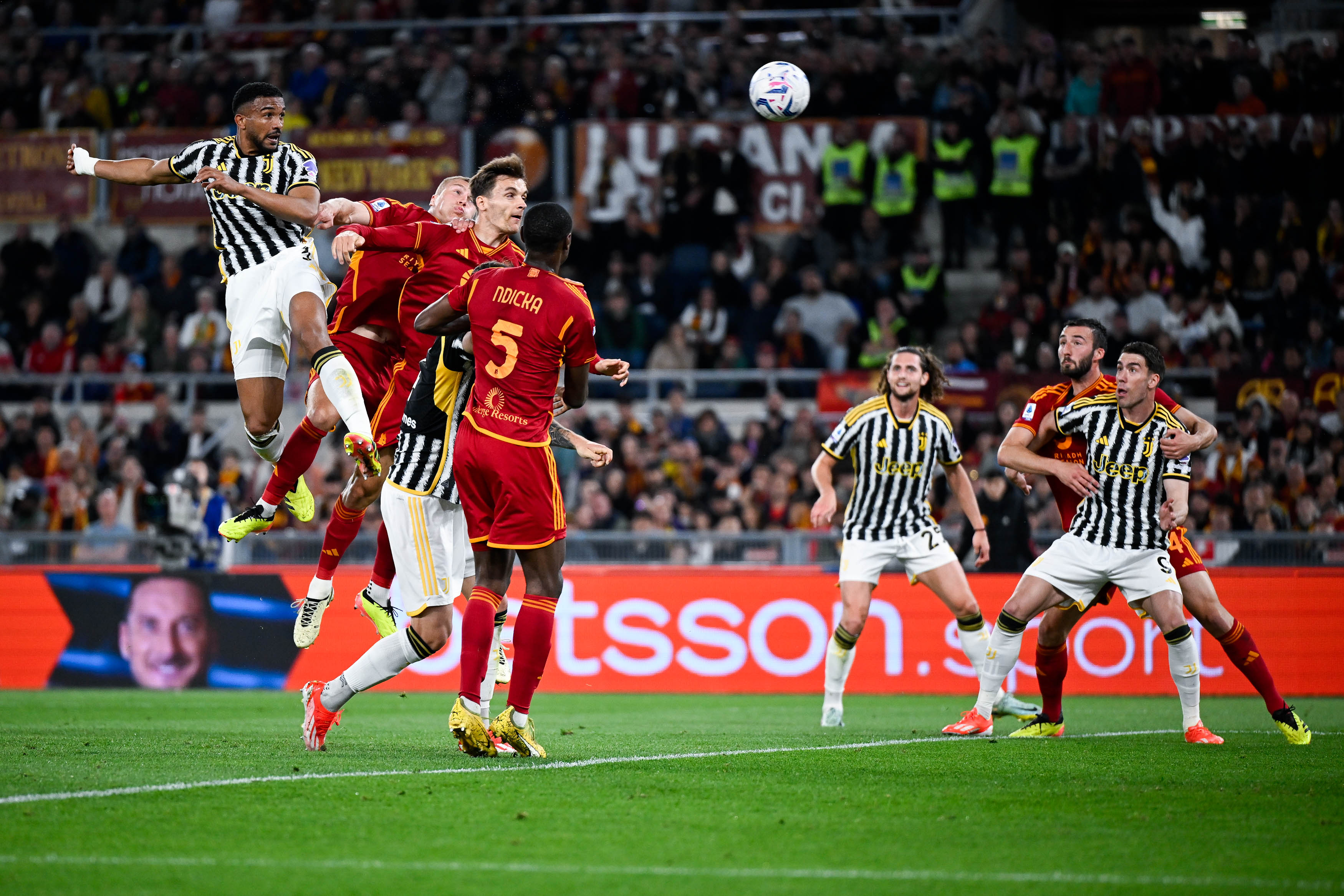 Hasil dan Klasemen Serie A: Milan dan Juventus Bernasib Sama
